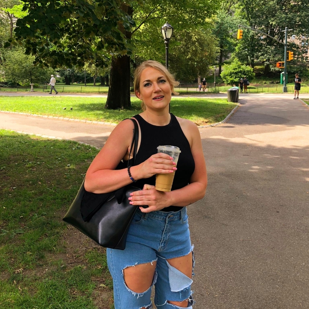 Meet your Posher, Faye🧚🏼‍♀️